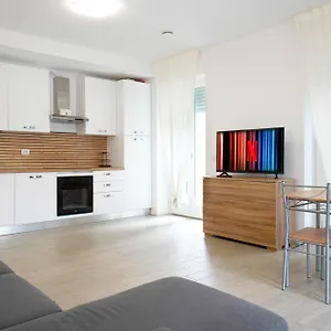 Apartament Casa Ideale Tim Appartmanti Moderni Vicina Al Centro, Lecco
